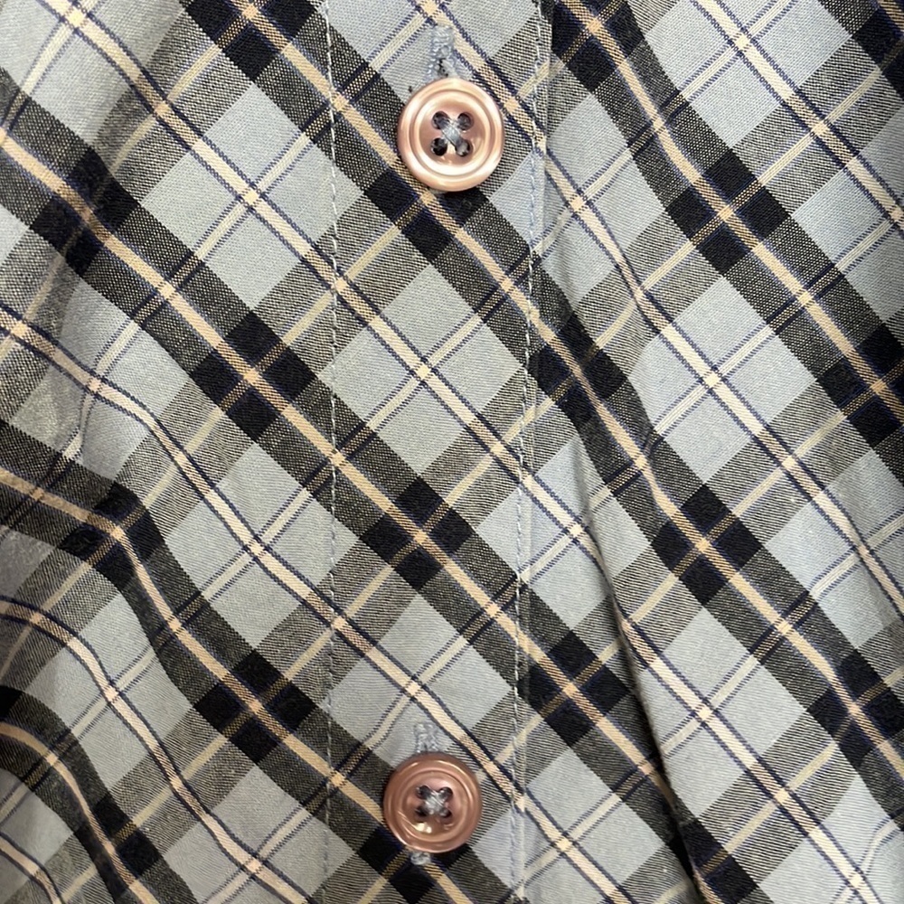 COVINGTON plus size plaid top - Picture 2 of 5